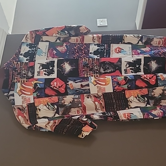 Authentic Rolling Stones Button Up Shirt - Picture 6 of 6